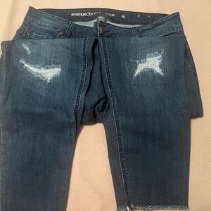 Stretch jeans.  Ankle fit.